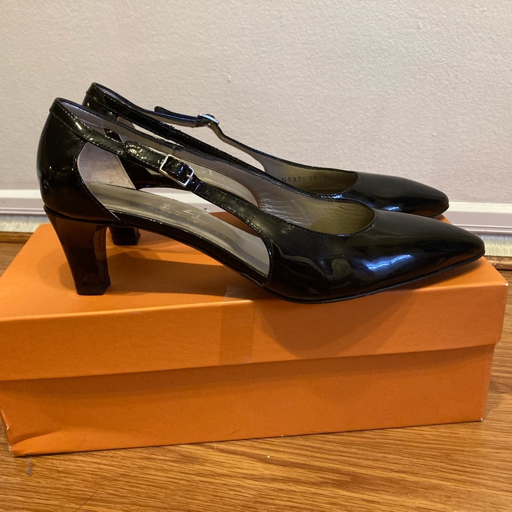 AGL Heels